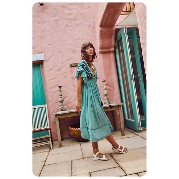 Free People Dresses & Skirts - Free People Green Bali Will Wait For You Embroidered Boho Midi Dress sz xs